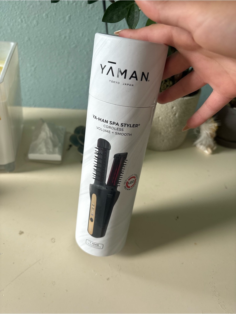 YA-MAN Spa Styler Cordless Hair Brush - White Packaging